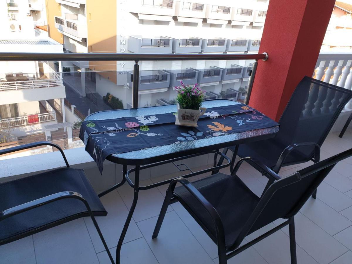 Apartament M & M Red Luxury Paralía Zewnętrze zdjęcie