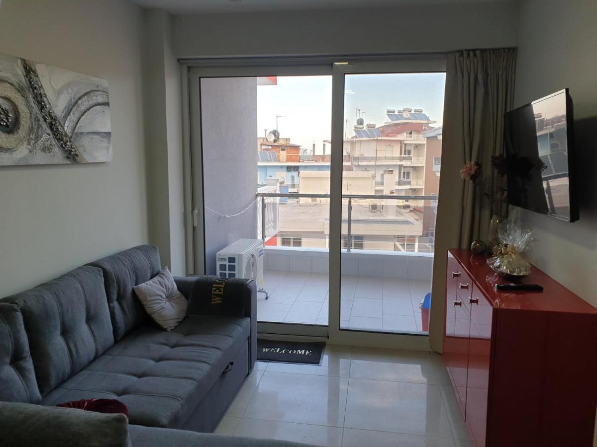 Apartament M & M Red Luxury Paralía Zewnętrze zdjęcie