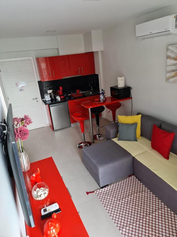 Apartament M & M Red Luxury Paralía Zewnętrze zdjęcie